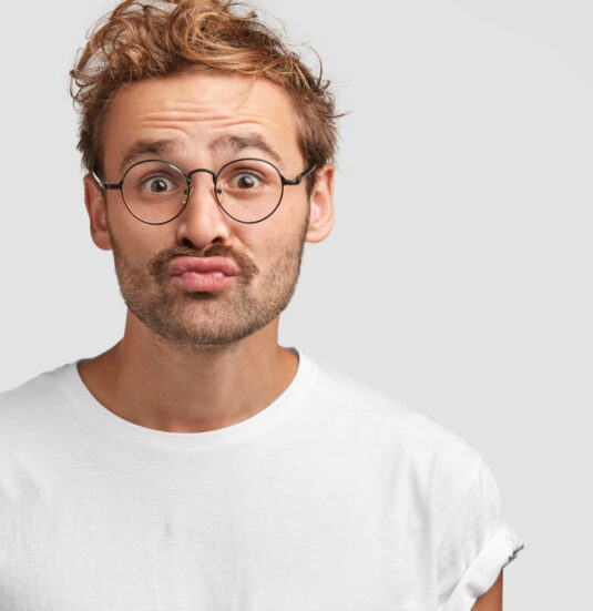 funny-curious-man-makes